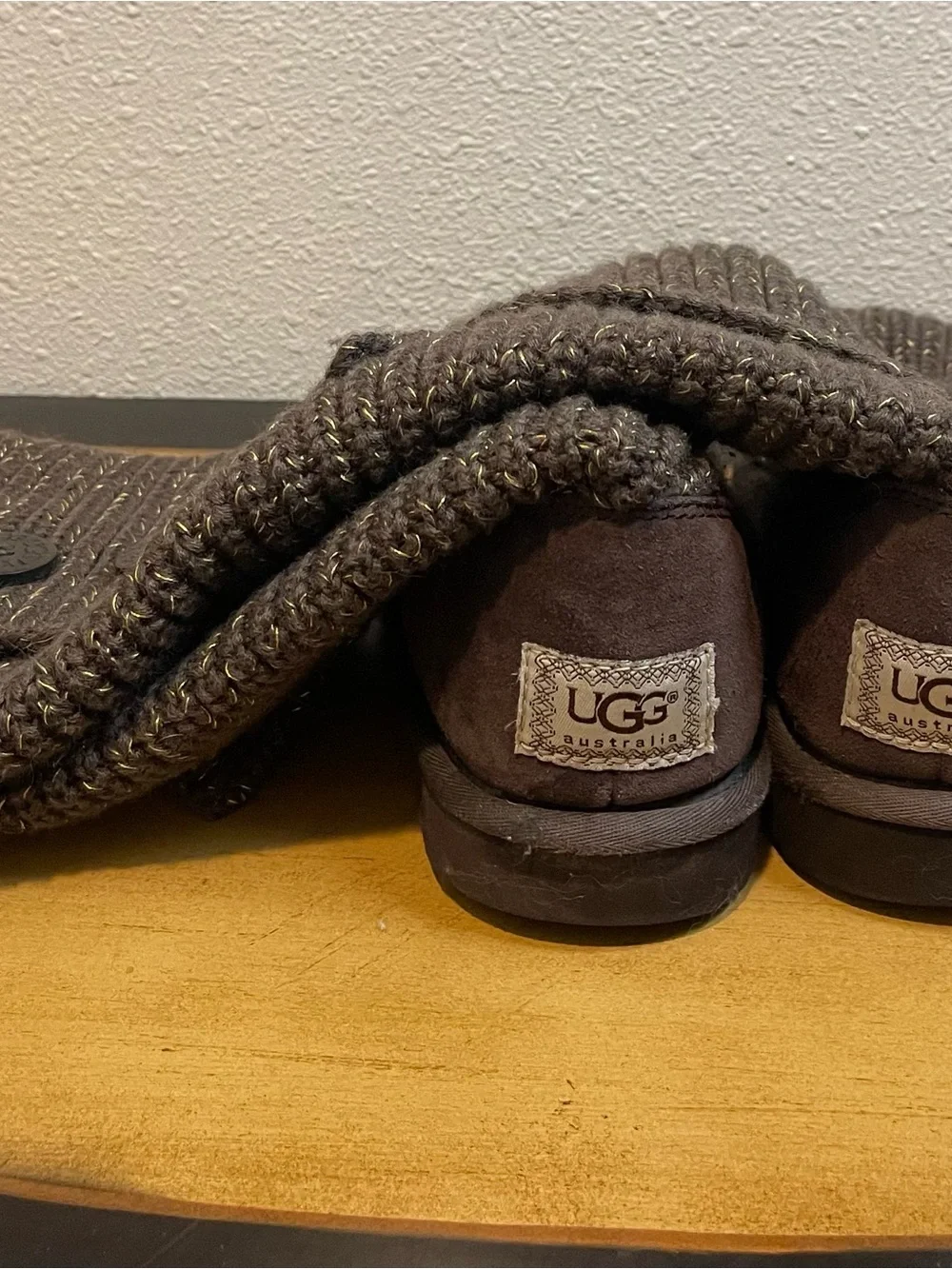 UGG W Purl Cardy Knit Boots Charcoal Grey Gold Metallic Sz 9